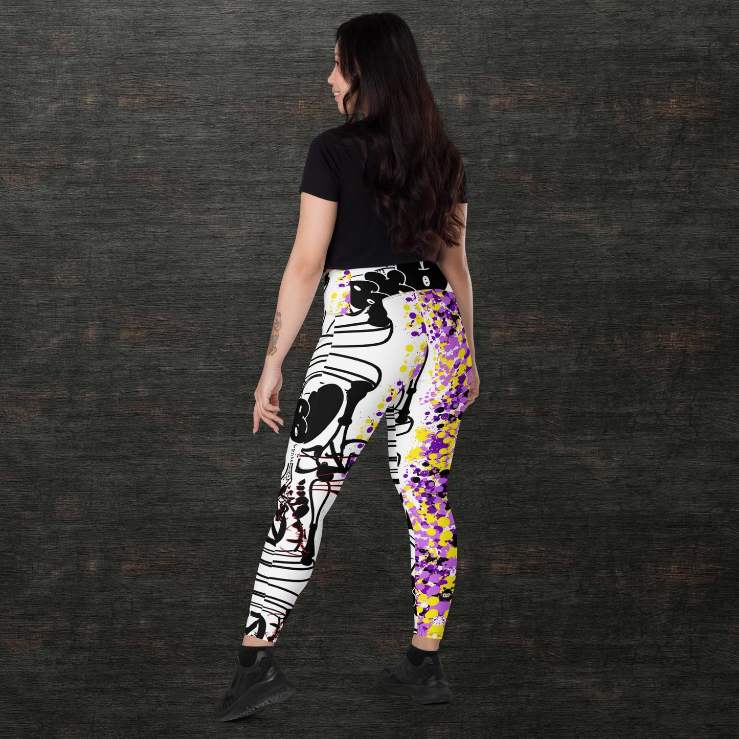 Crossover leggings with pockets