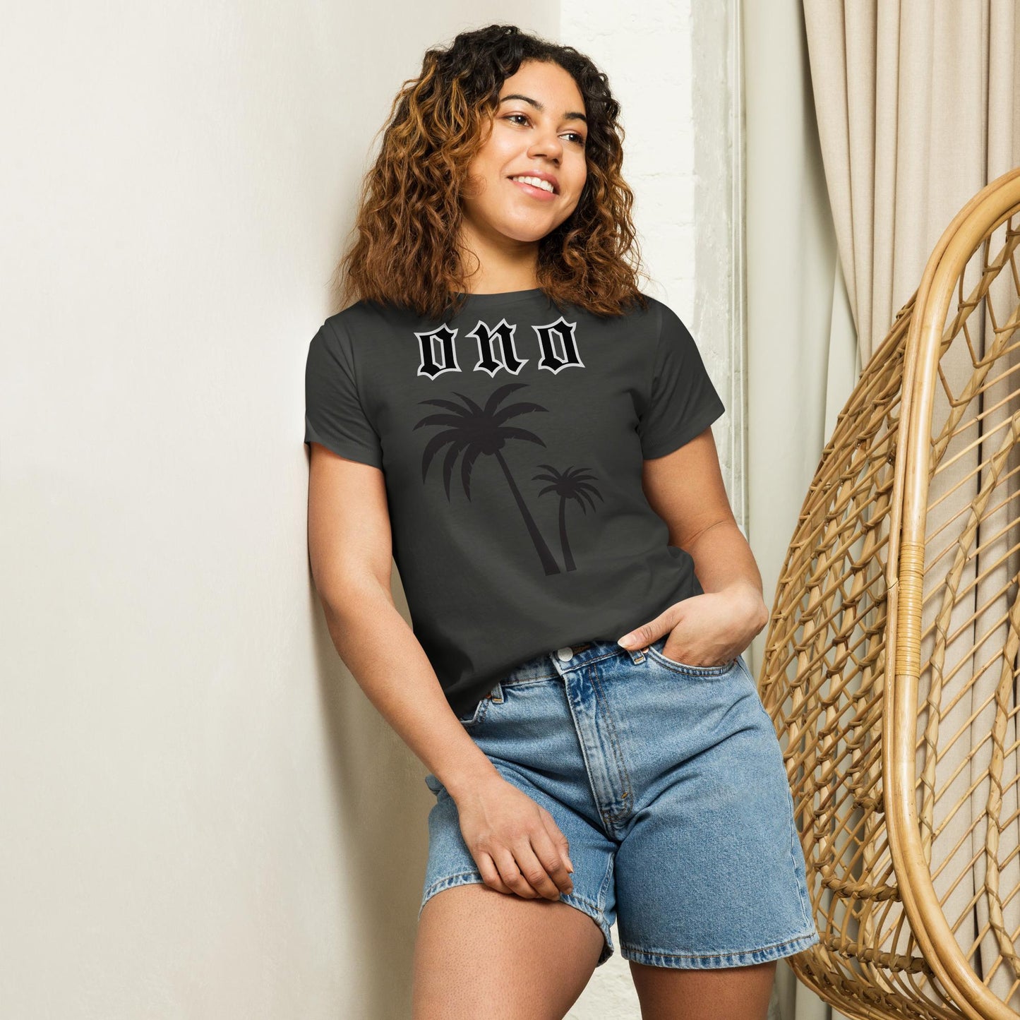 Women’s high-waisted t-shirt